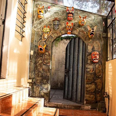 Hostal Loro Verde Quito Ngoại thất bức ảnh